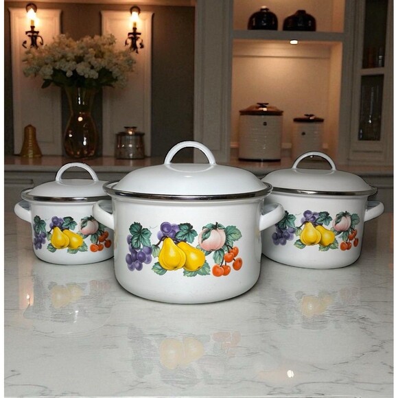 Vintage GMI Enamelware 3 Piece Pot Set w/Lids - Fruit Design - Great Condition - Picture 1 of 16